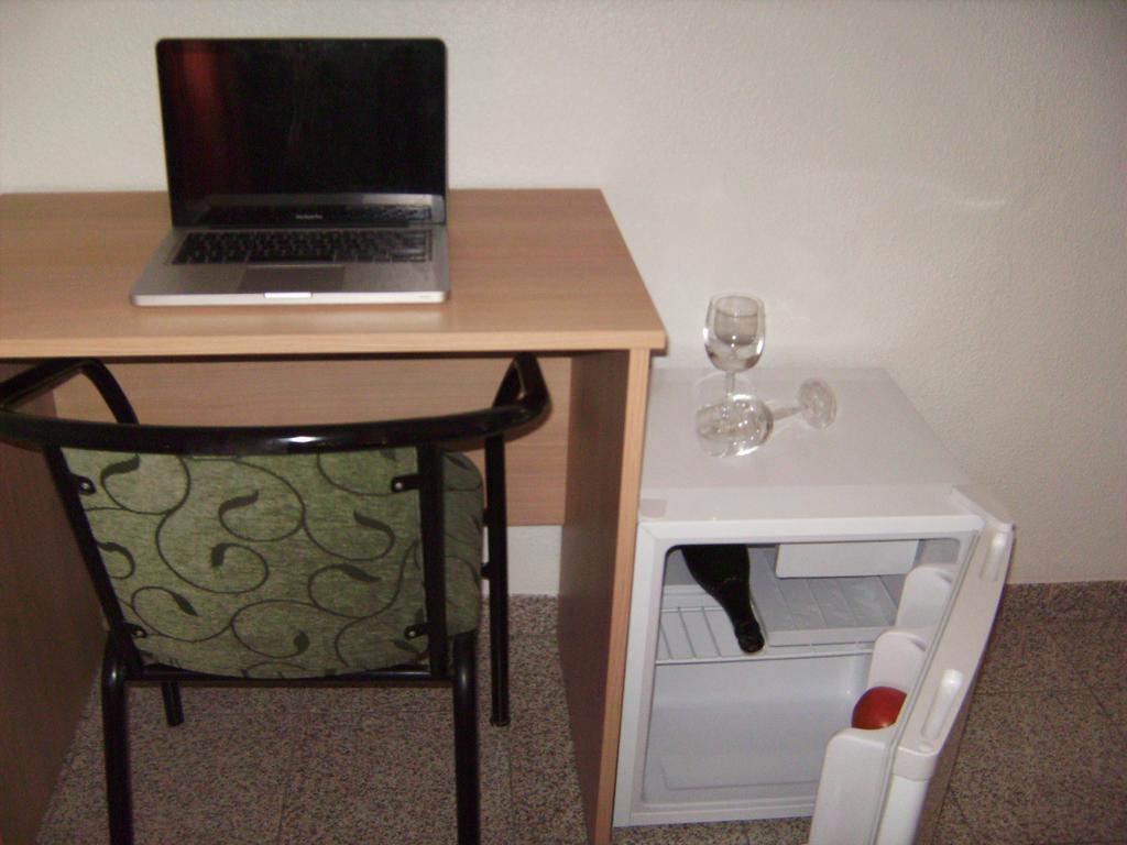 Pension Miami Almazora Room photo
